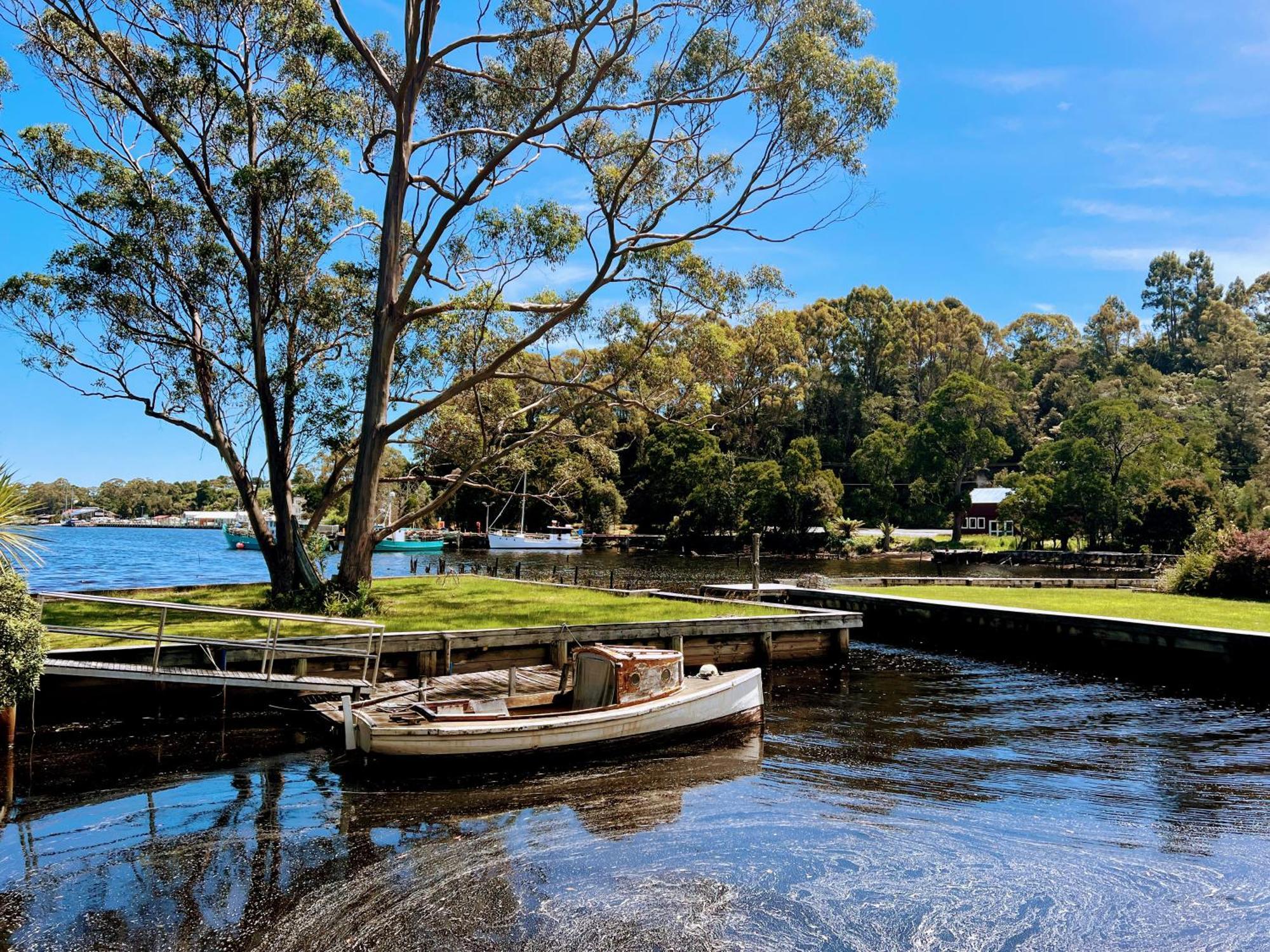 Risby Cove Boutique Hotel Strahan Eksteriør bilde
